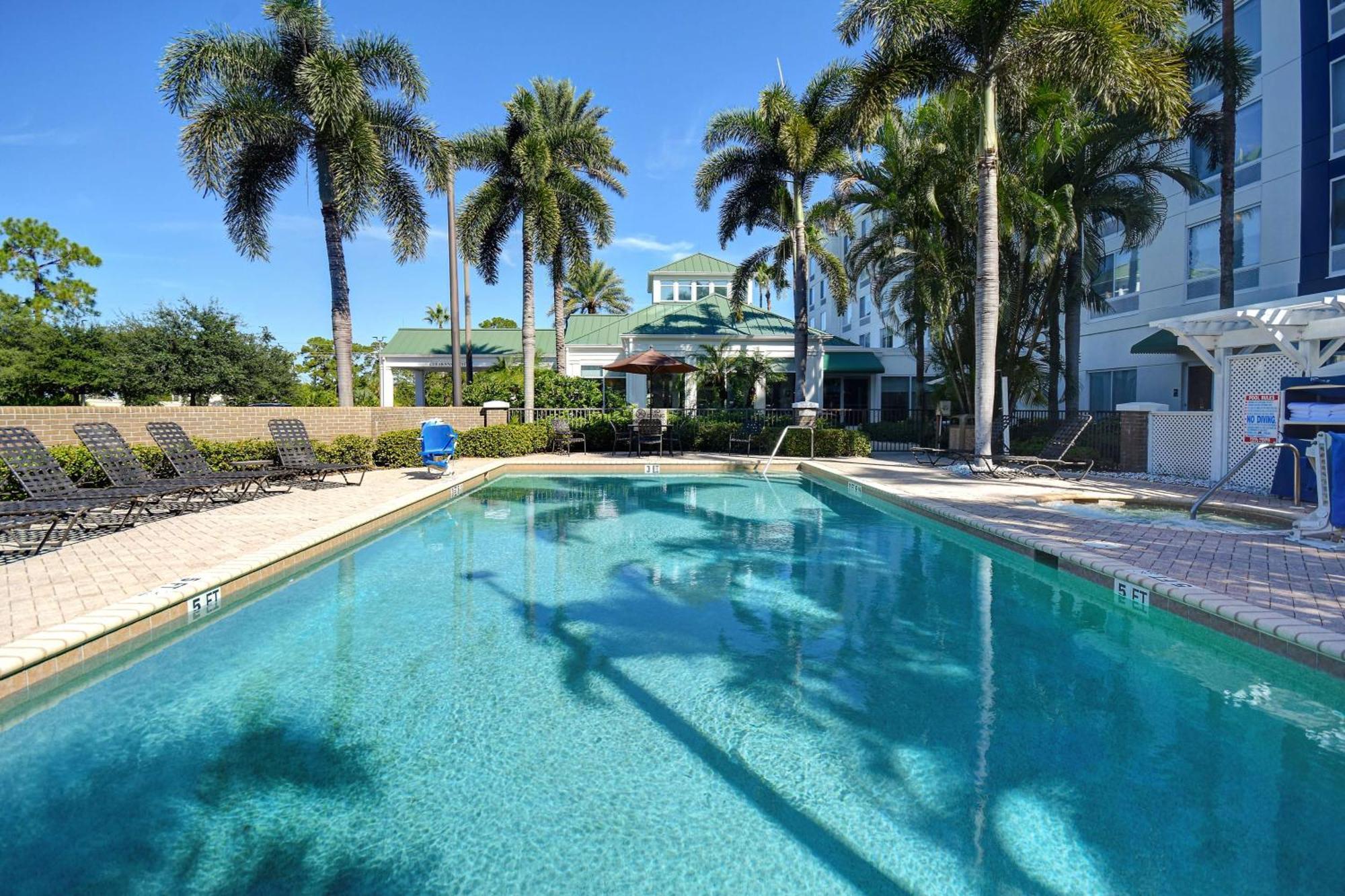Hilton Garden Inn Fort Myers Luaran gambar
